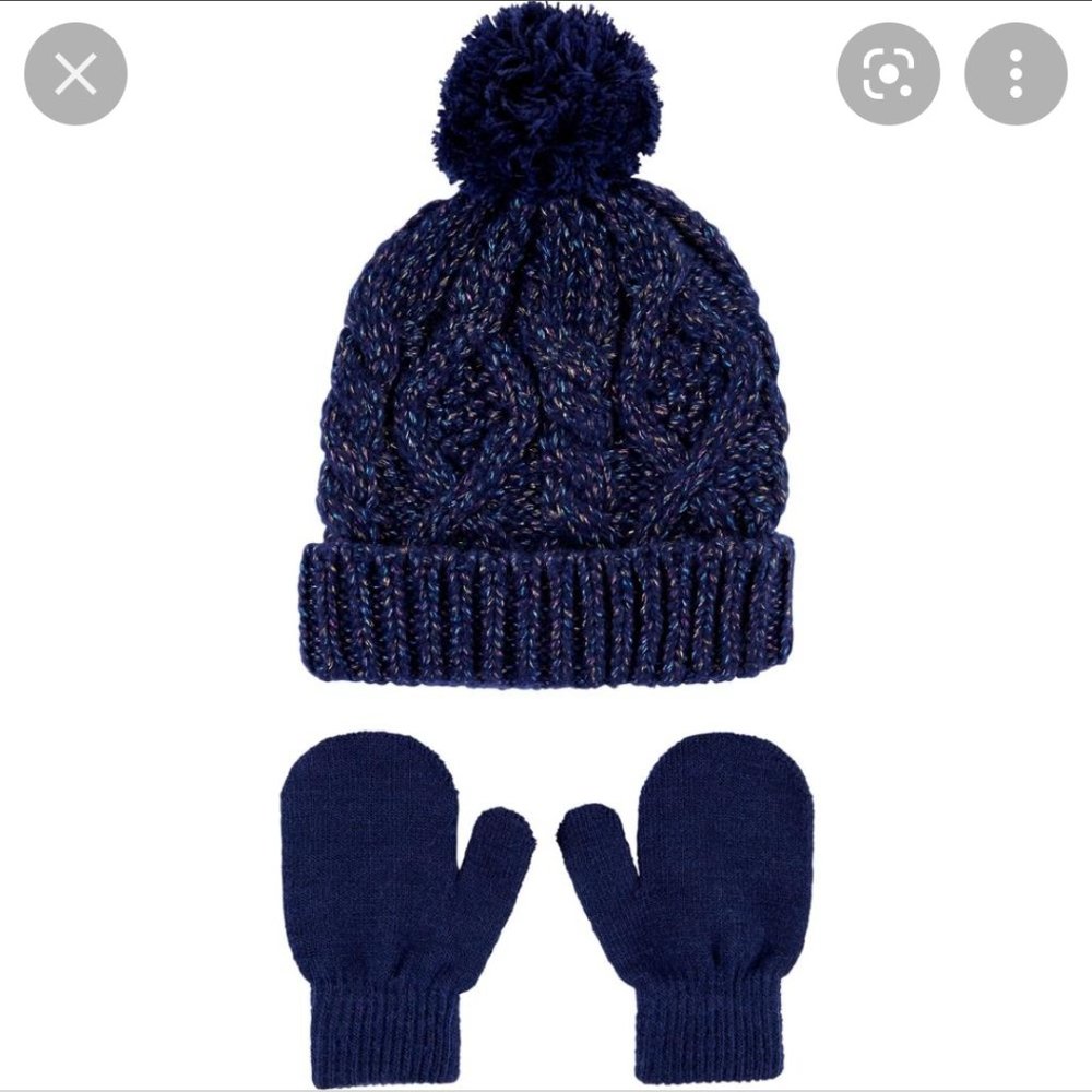 Pom Cable Hat Glove Set